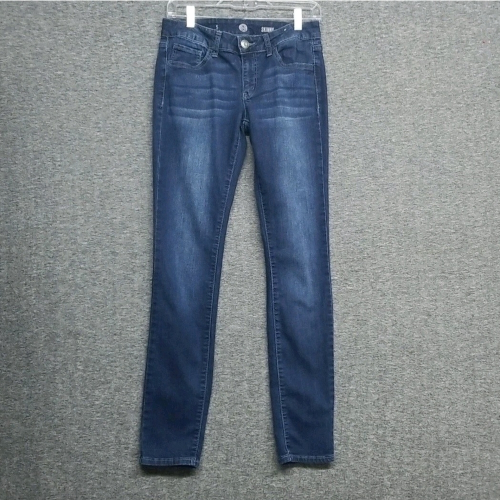 Womens So Skinny Jean's Dark Wash Size 5, 29 X 31(Actual)